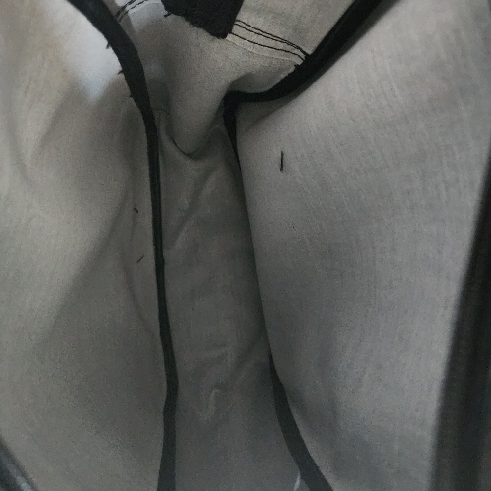 Playboy Black Vinyl Crossbody Bag with White Trim - Picture 5 of 9